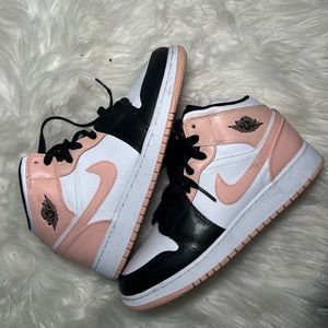 NIKE Air Jordan 1 Black White Light Coral Mids